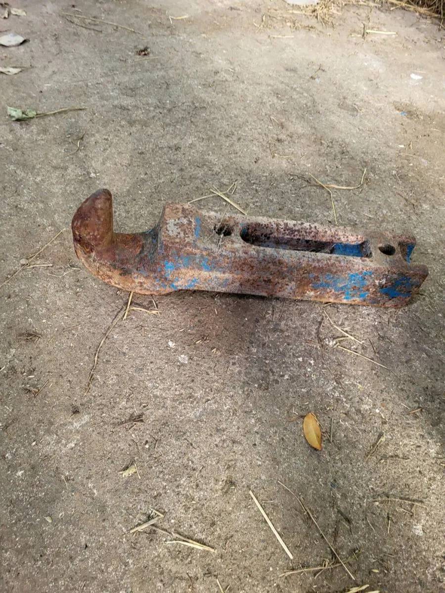 Pickup hitch hook - Image 3