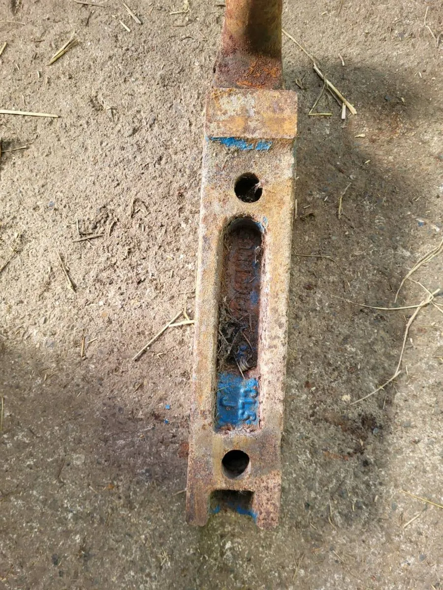 Pickup hitch hook - Image 2
