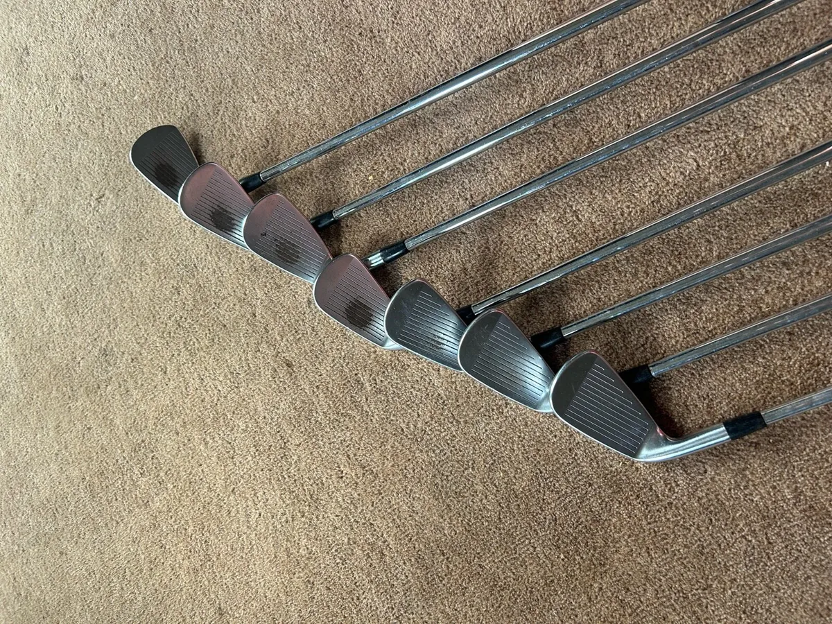Titliest Ap2 Irons 4-PW - Image 4