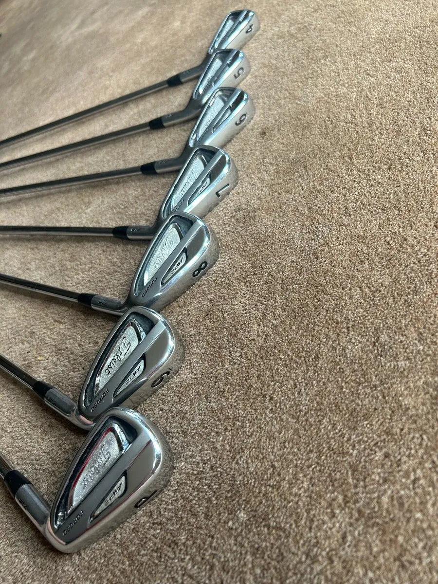 Titliest Ap2 Irons 4-PW - Image 3