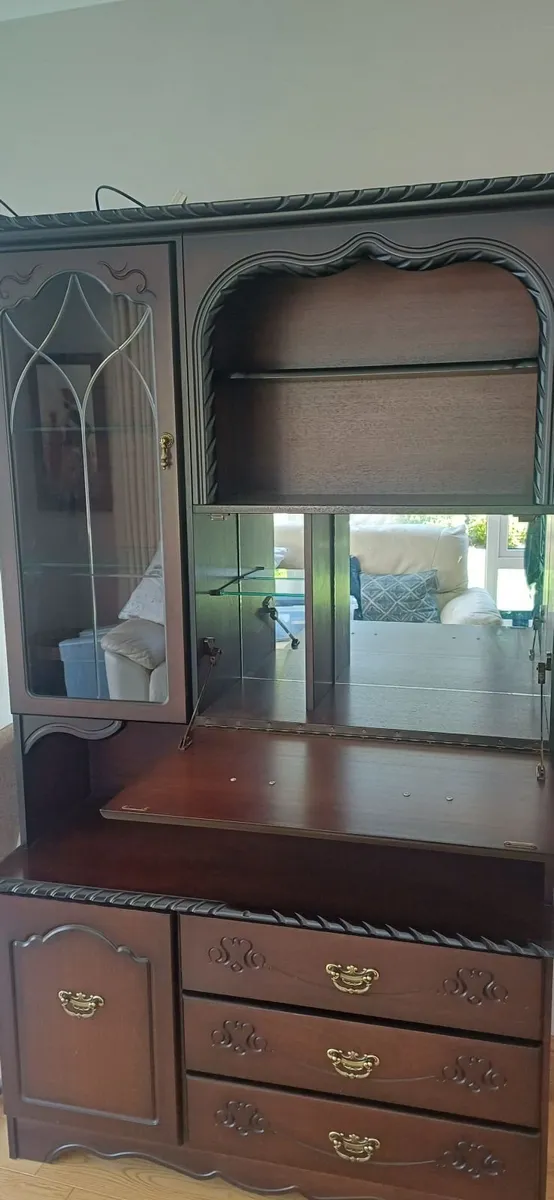 DISPLAY CABINET - Image 1