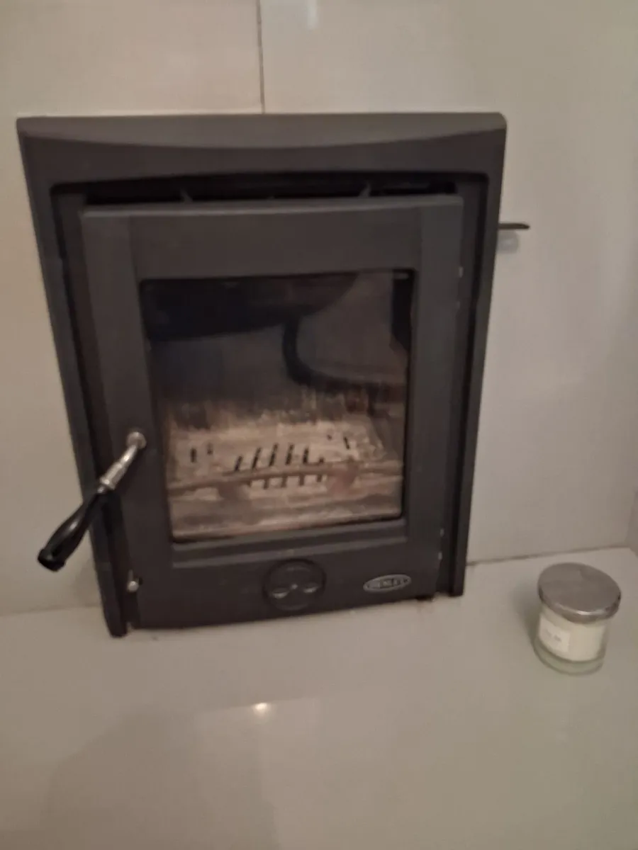 Wood burning stove - Image 4