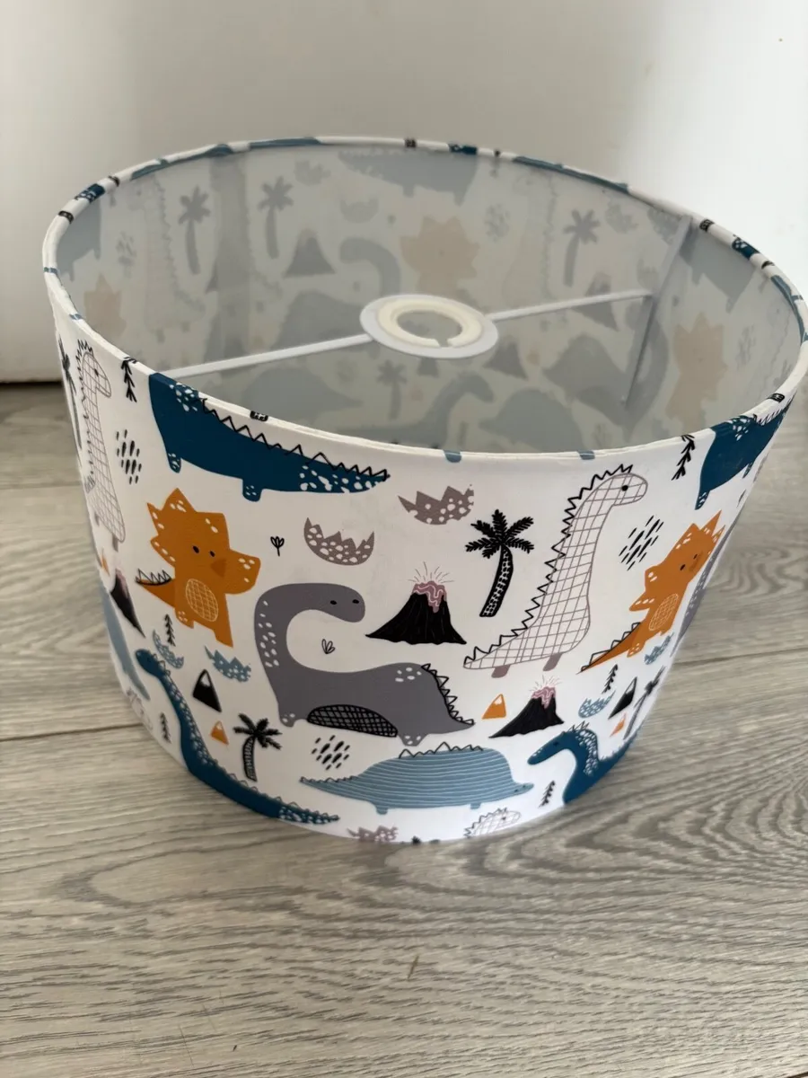 Lamp shade - Image 1