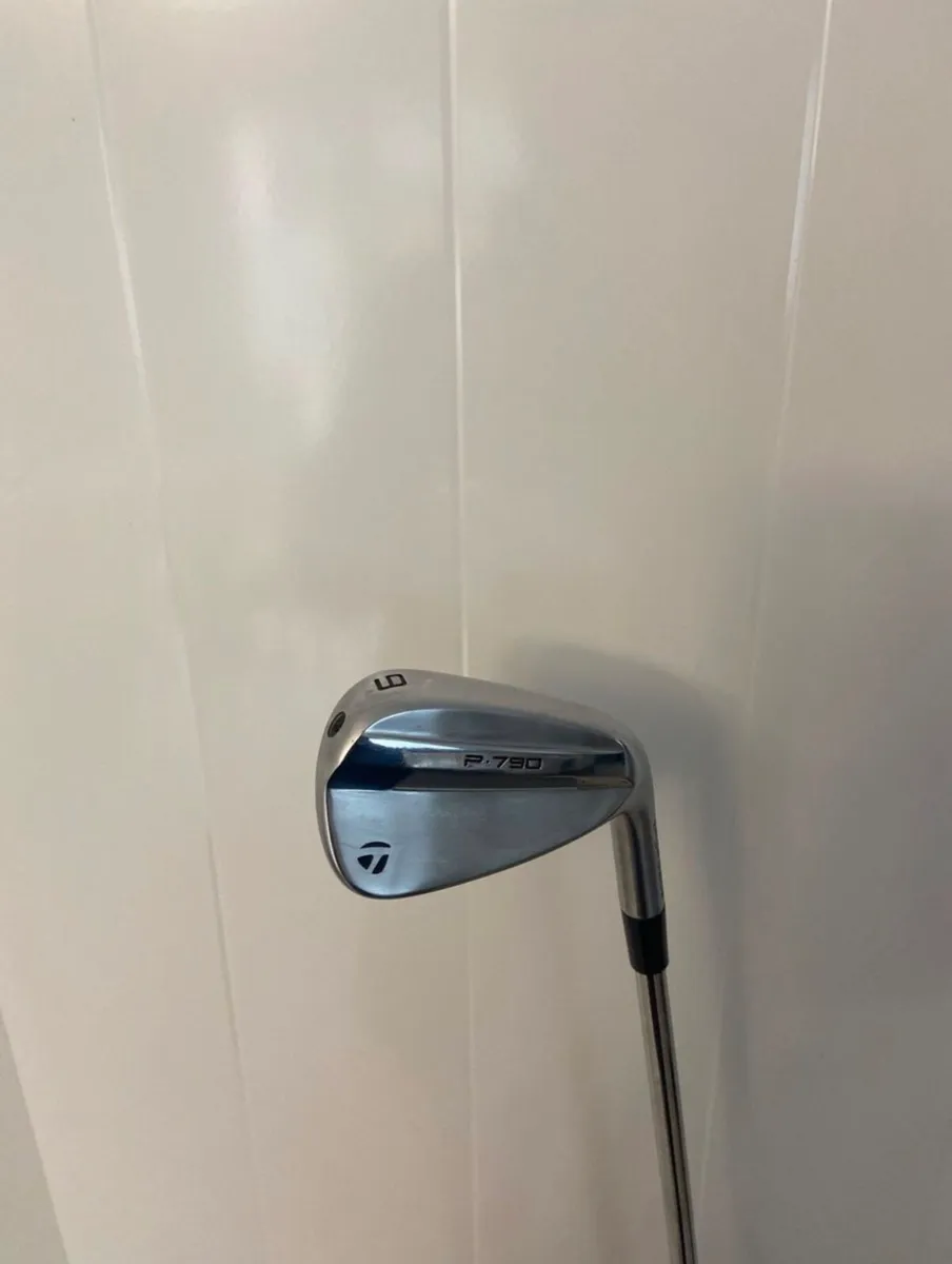 P790 Irons Mint (Price is negotiable) - Image 2