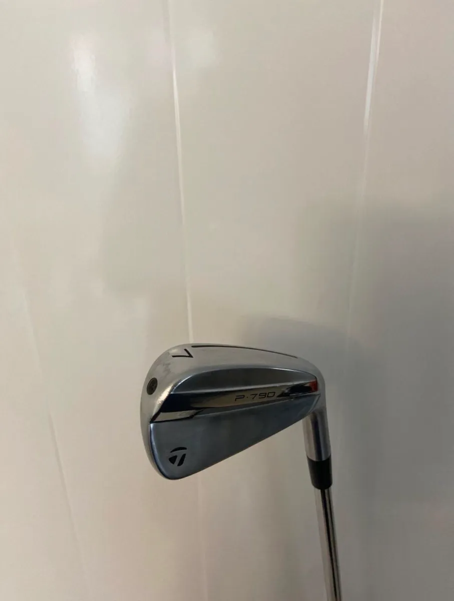 P790 Irons Mint (Price is negotiable) - Image 4