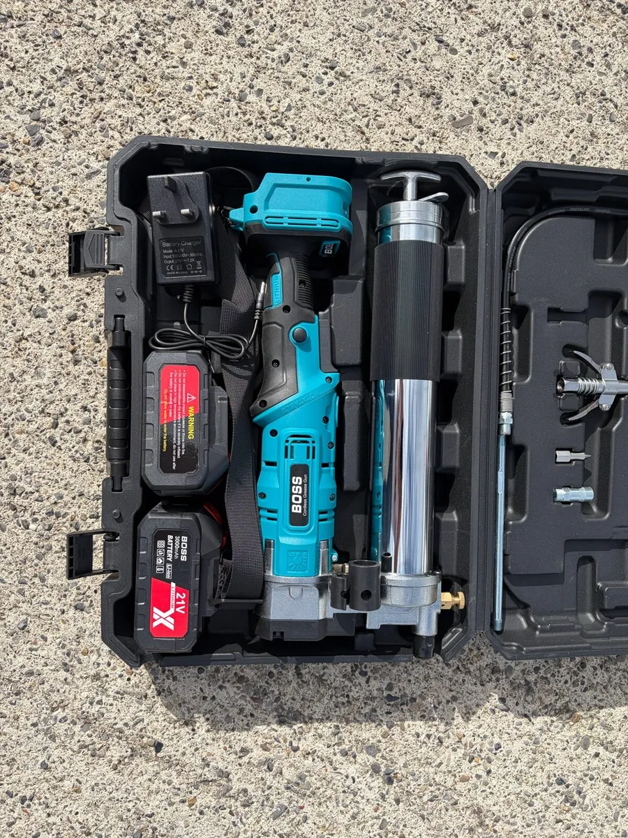 Brand New Boss Grease Gun - Image 2