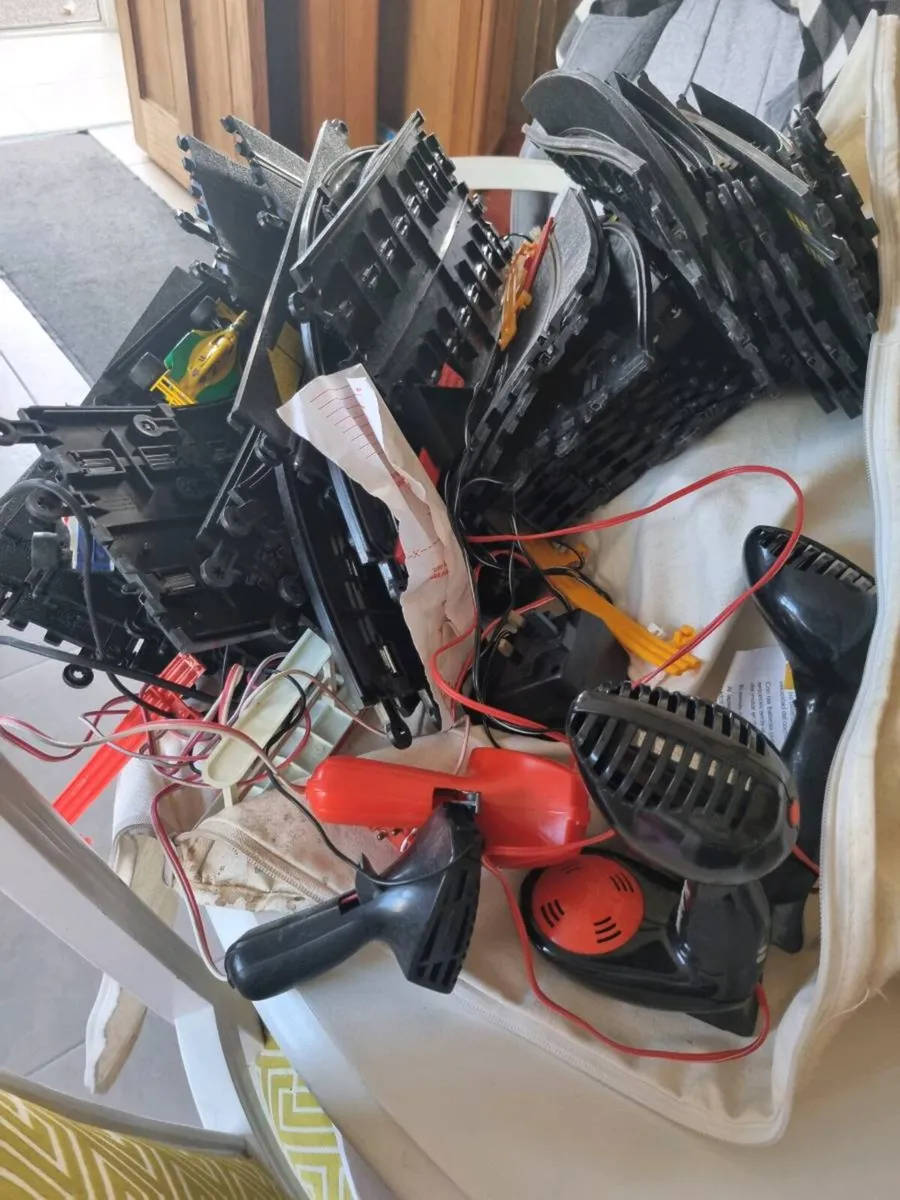 Large electric race track - Image 4