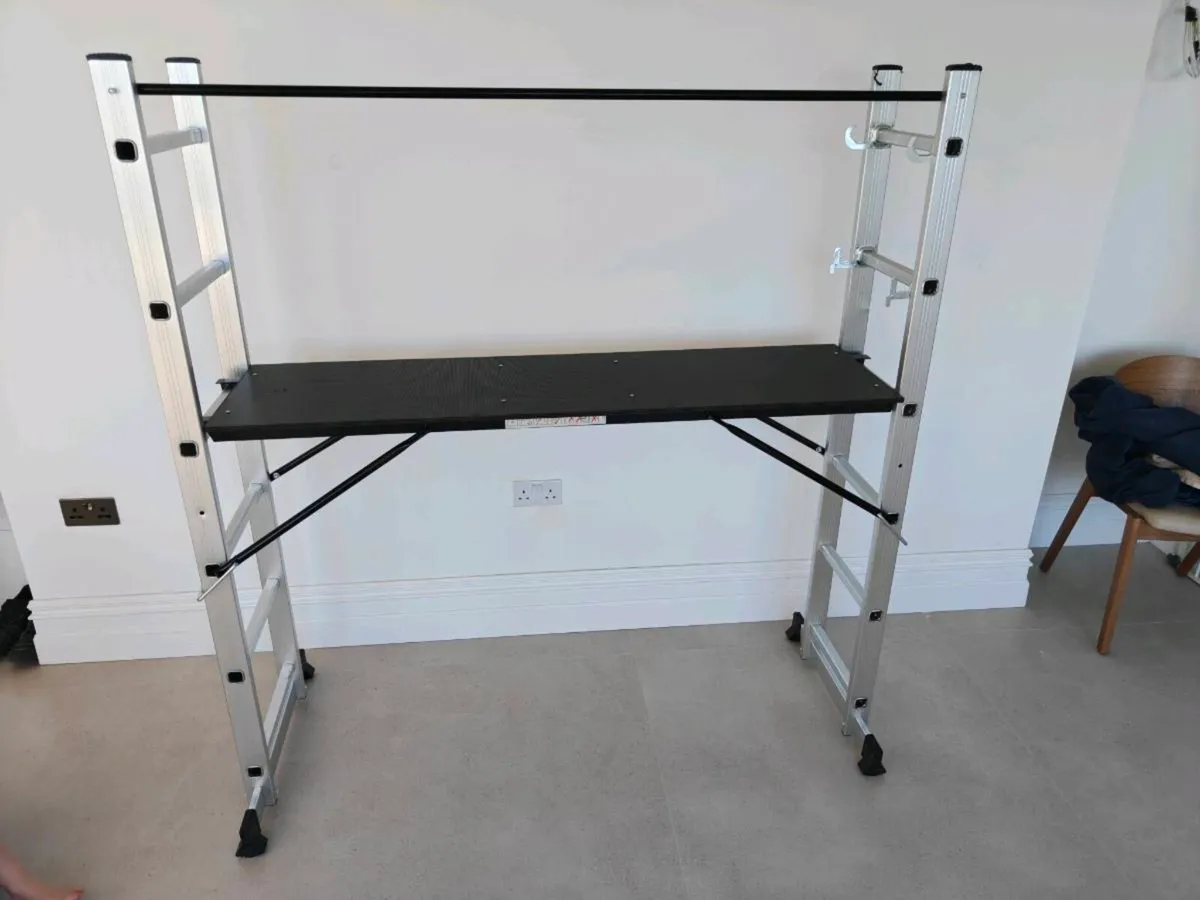 Scaffolding platform - Image 1