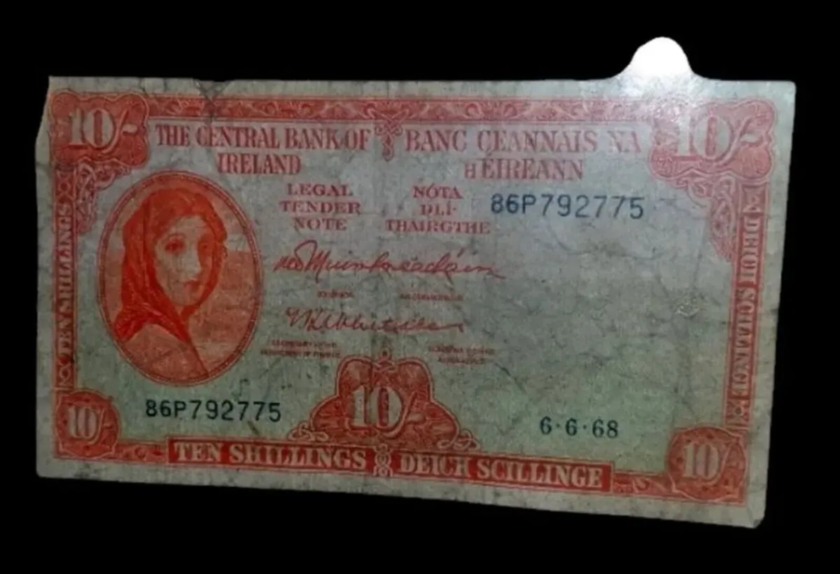 Vintage 1968 Irish 10 Shilling Note (Lady Lavery) - Image 4
