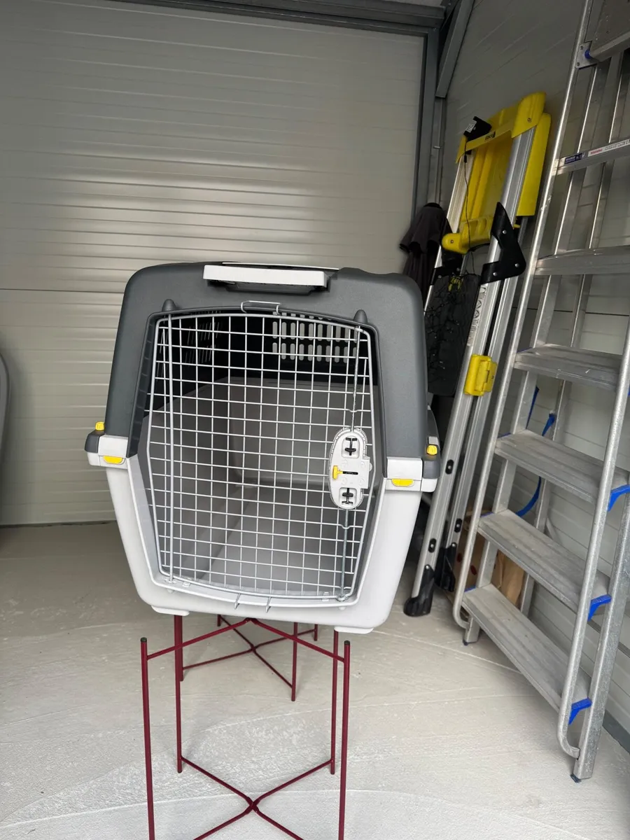 Pet supplies - Image 1
