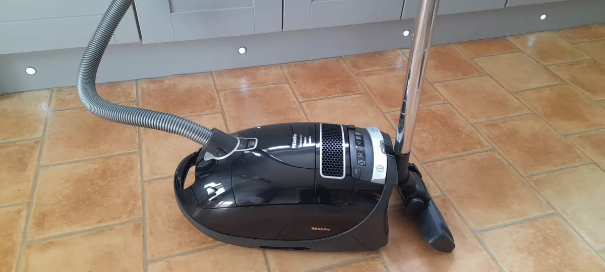 Miele vacuum/Hoover cleaner - Image 1