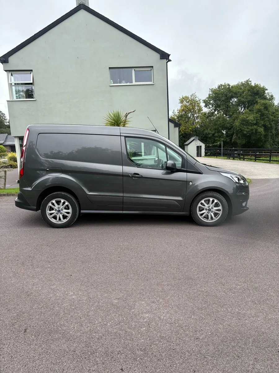 232 Ford Transit Connect 1.5 TDCI High Spec - Image 3