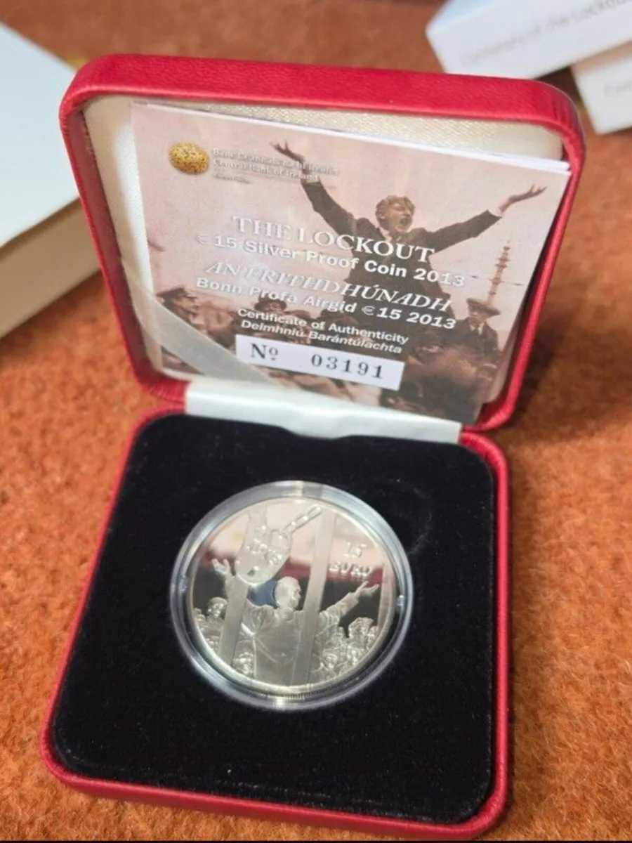 50X Central Bank 1913 Lockout Silver Coins - Image 1