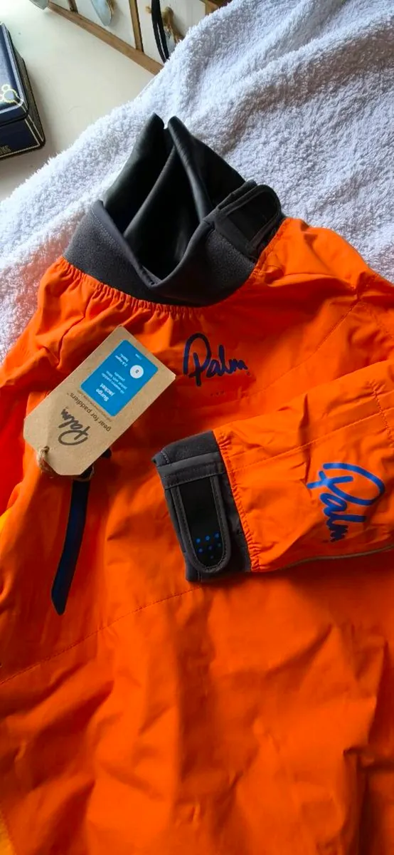 PALM KAYAKING CAG - Image 1