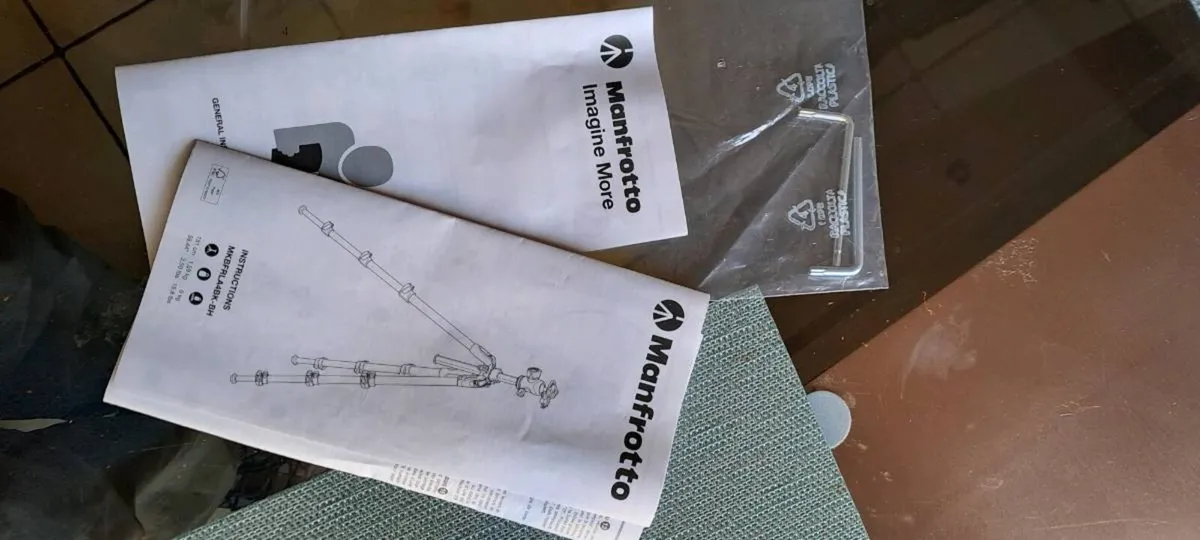 Camera tripod - Image 2