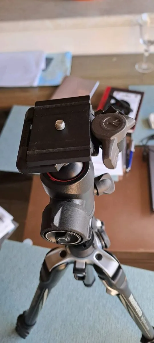 Camera tripod - Image 3