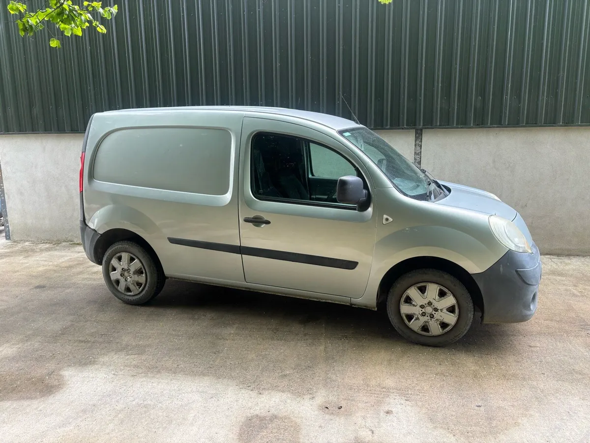 Van for sale - Image 3