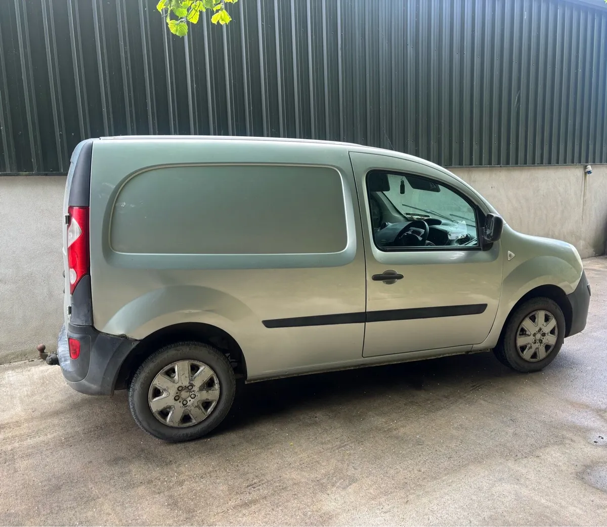 Van for sale - Image 4