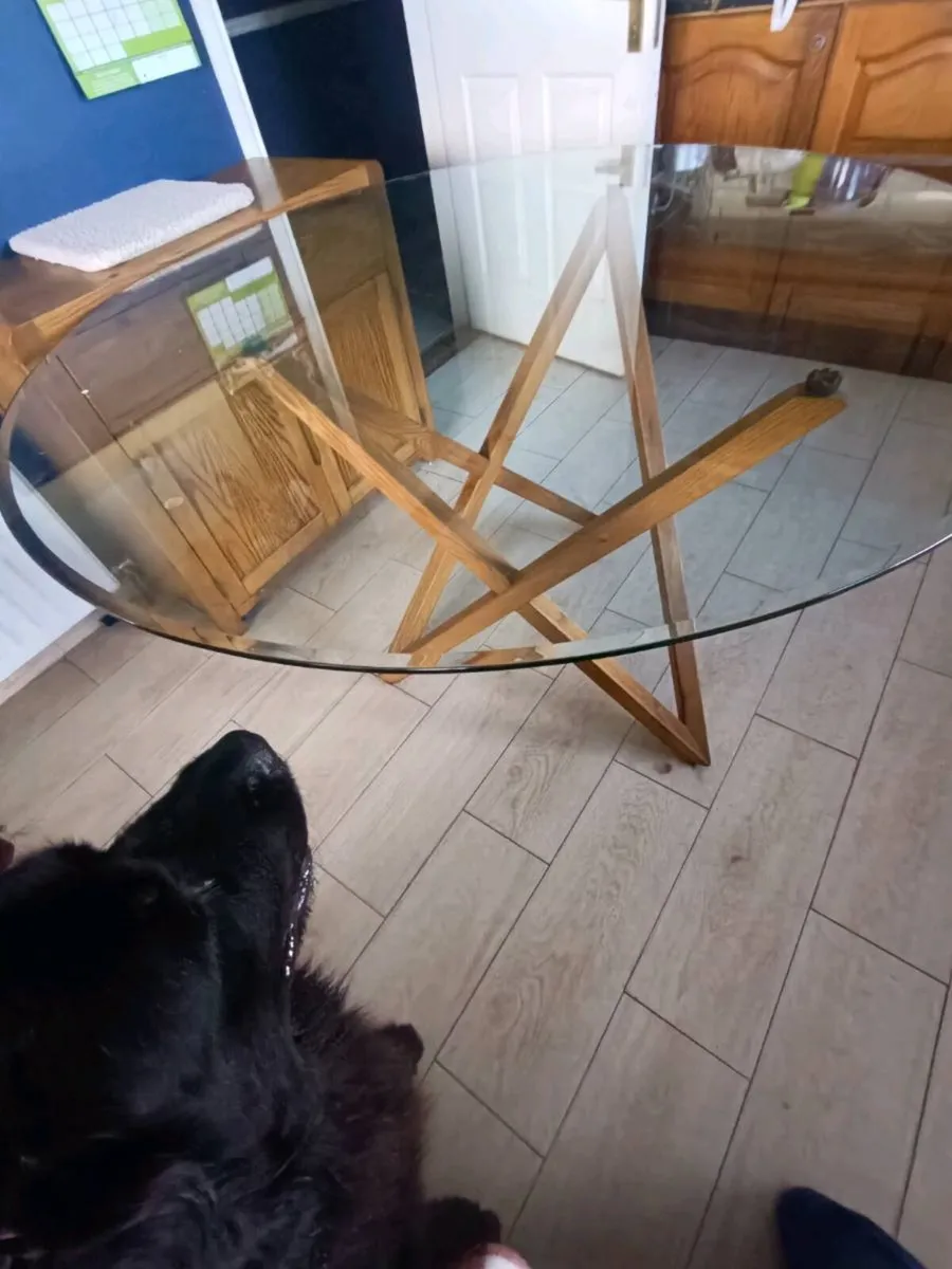 Oak base glass Table - Image 2