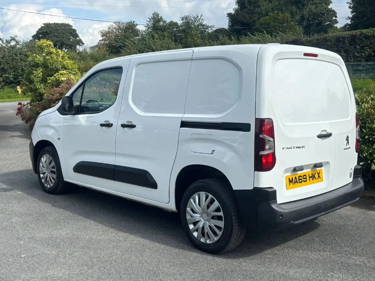 Peugeot Partner 2019 - Image 2