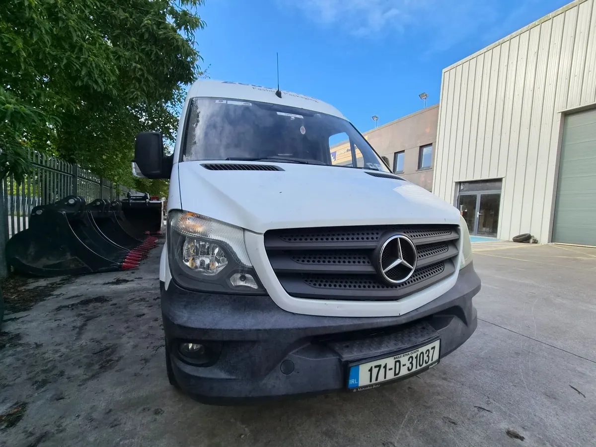 Mercedes-Benz Sprinter 2017 - Image 2