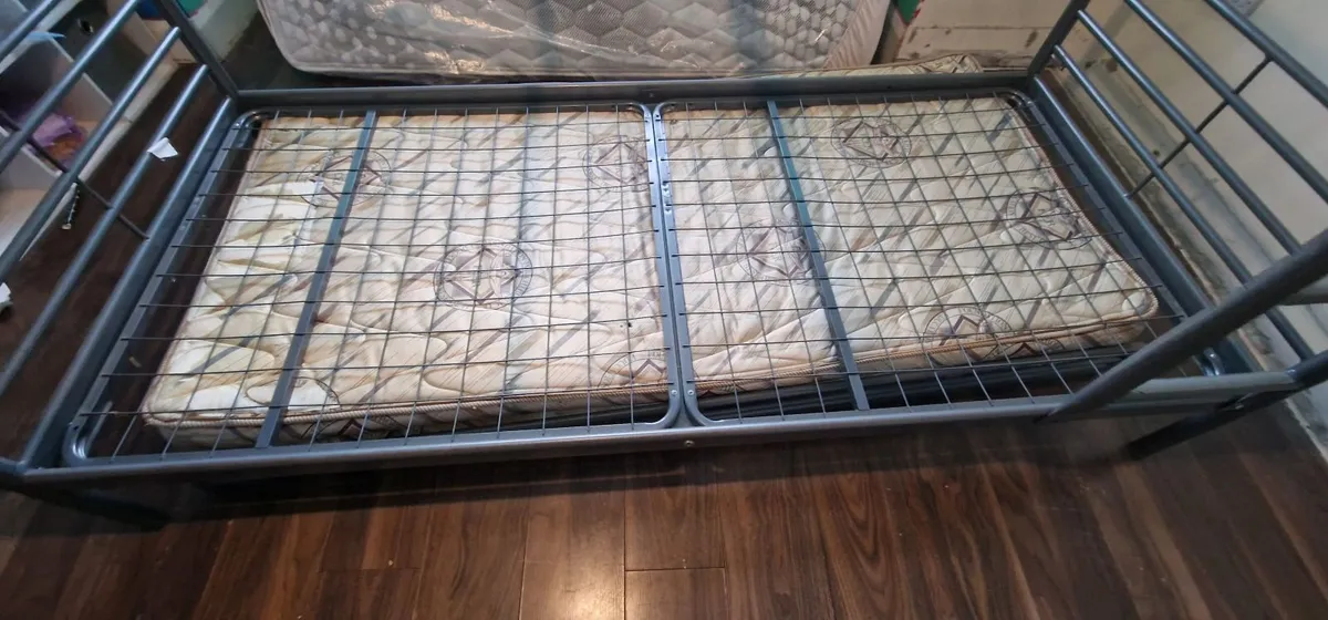 Single tripple  bunk bed - Image 1