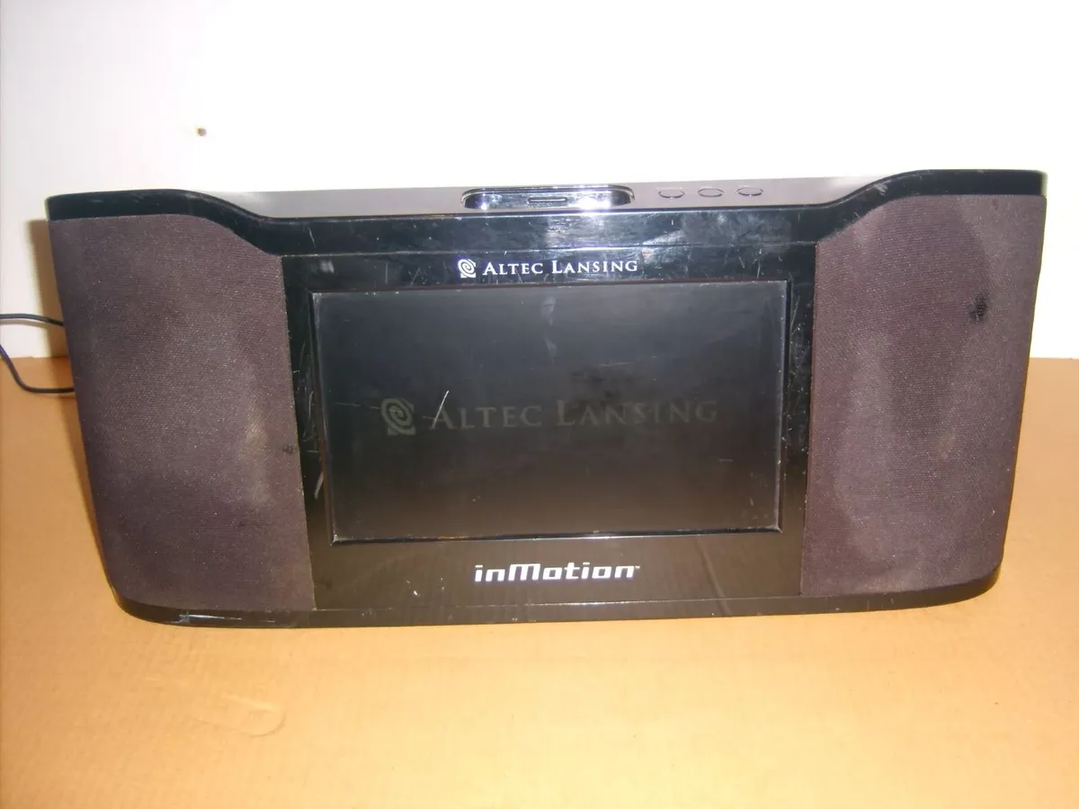 Digital Mini Home theater for iPod - Image 1