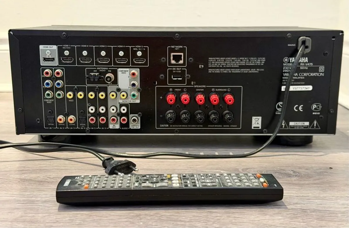 Yamaha RX-V475 - Image 2