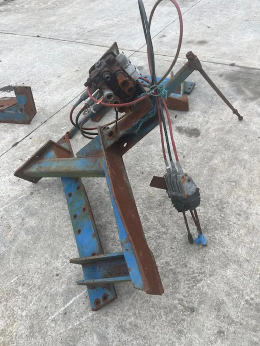 Tanco Bracket to suit Case International 885 - Image 3