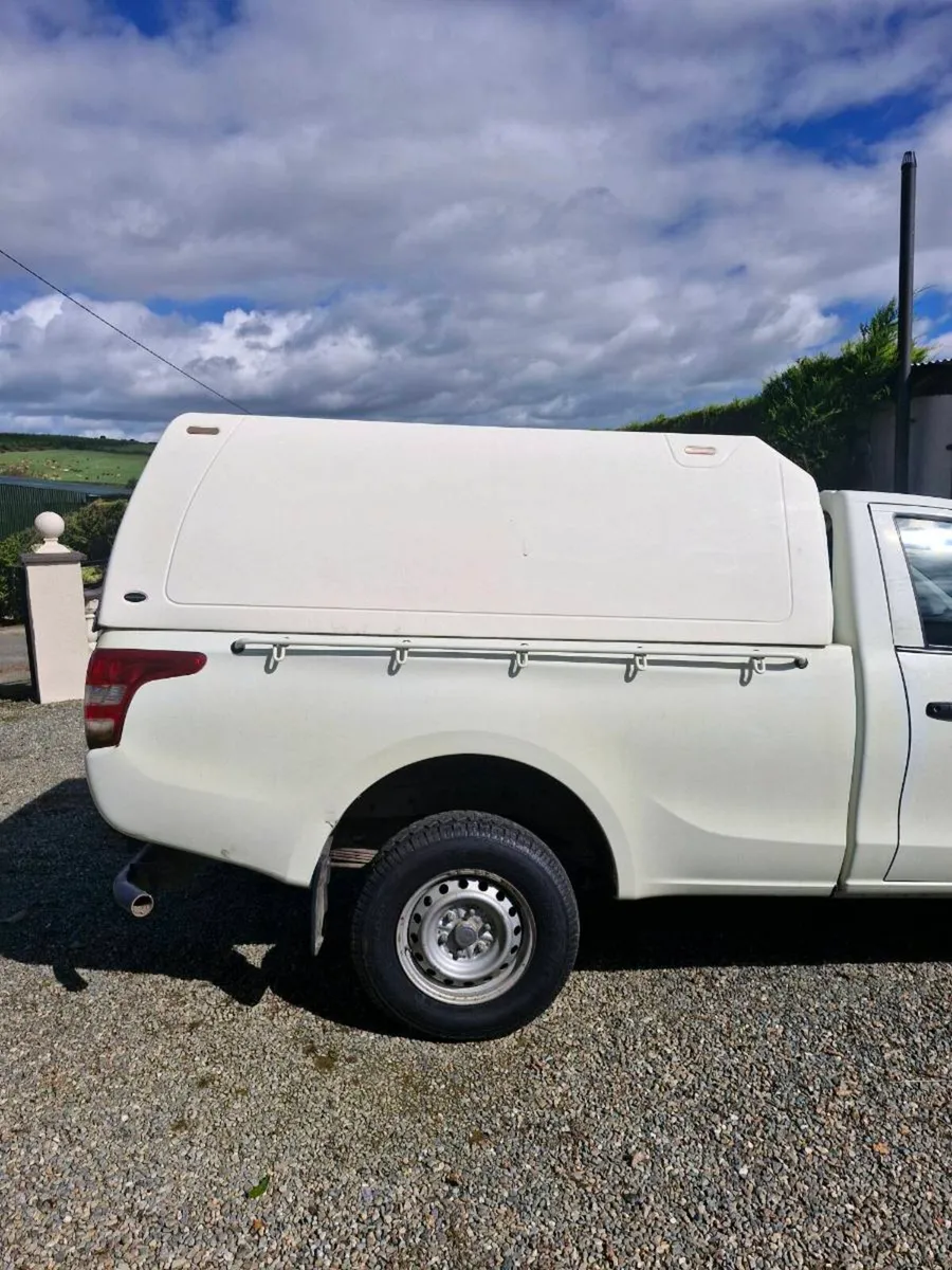 Mitsubishi l200 canopy - Image 1