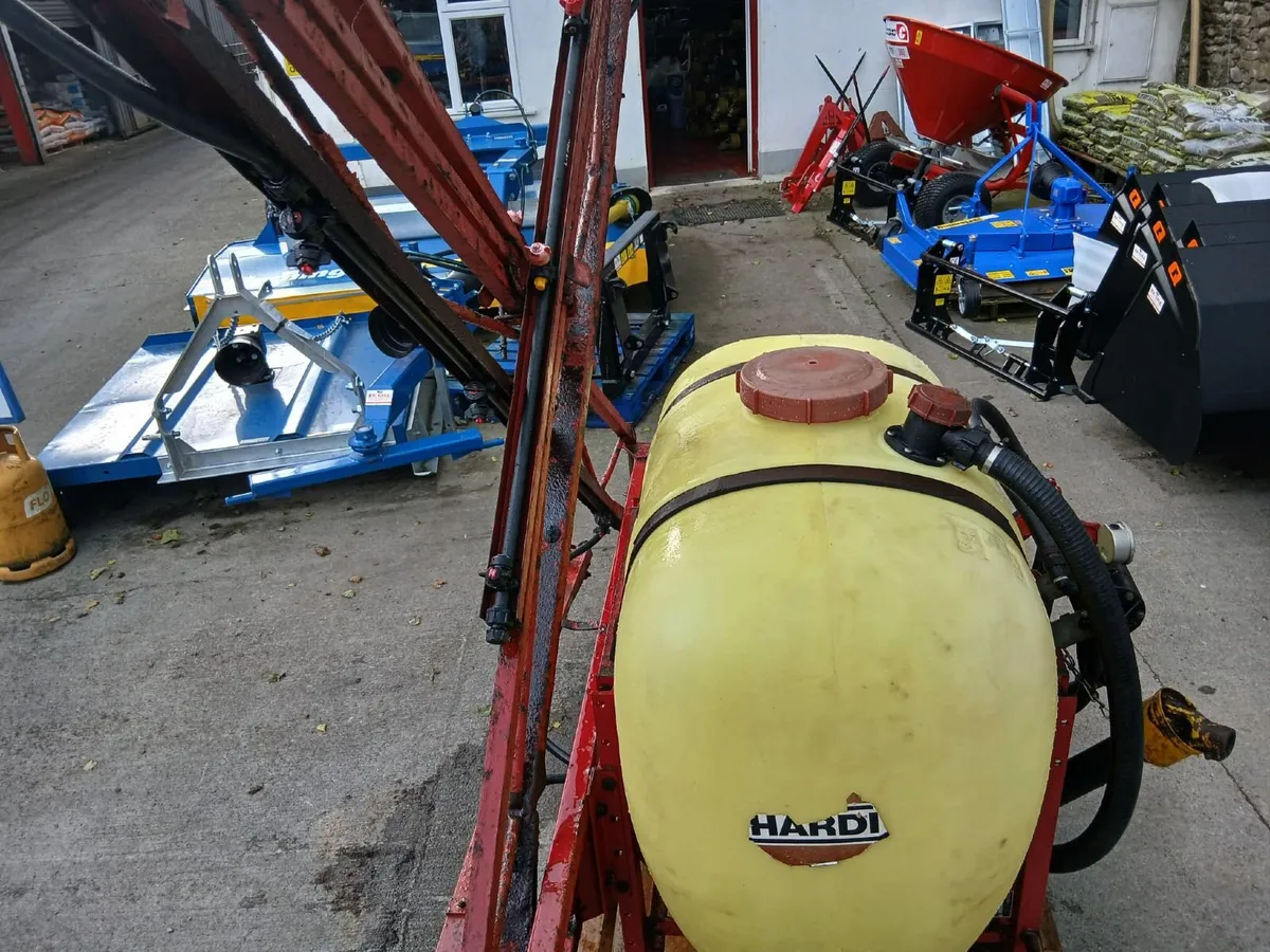 SH HARDI 400L SPRAYER - Image 3