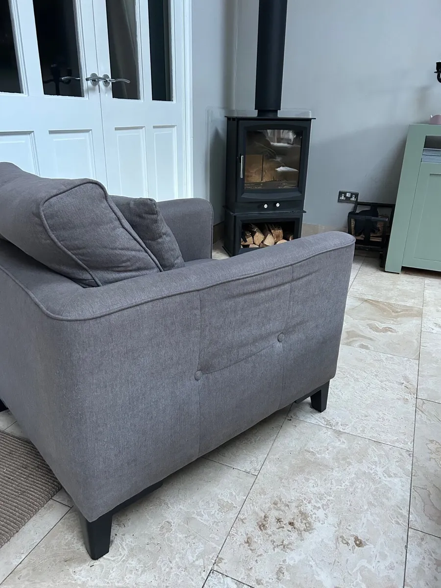 Armchair - Image 2