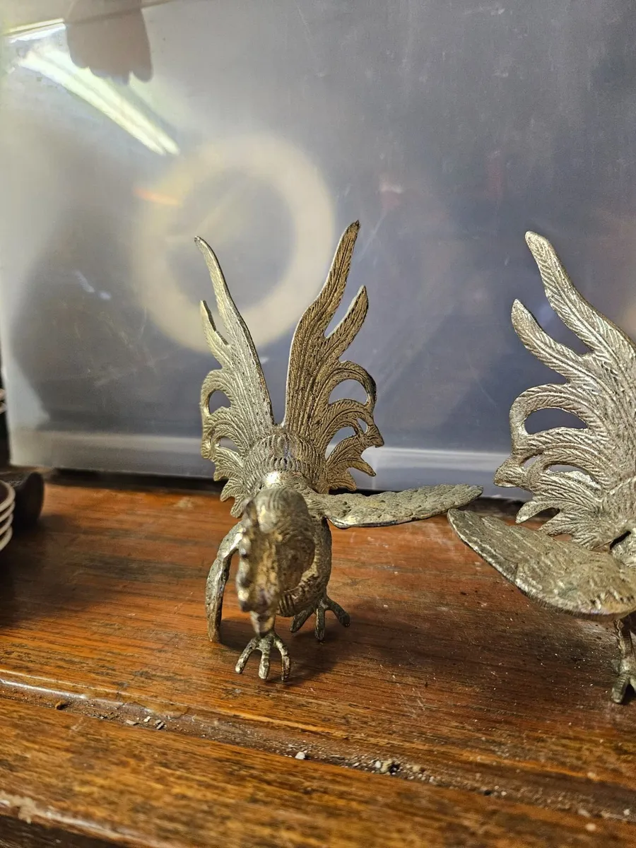 Vintage Metal Fighting Cockrels - Image 2