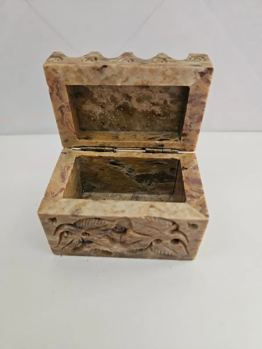 Vintage Carved Soapstone Box - Image 3