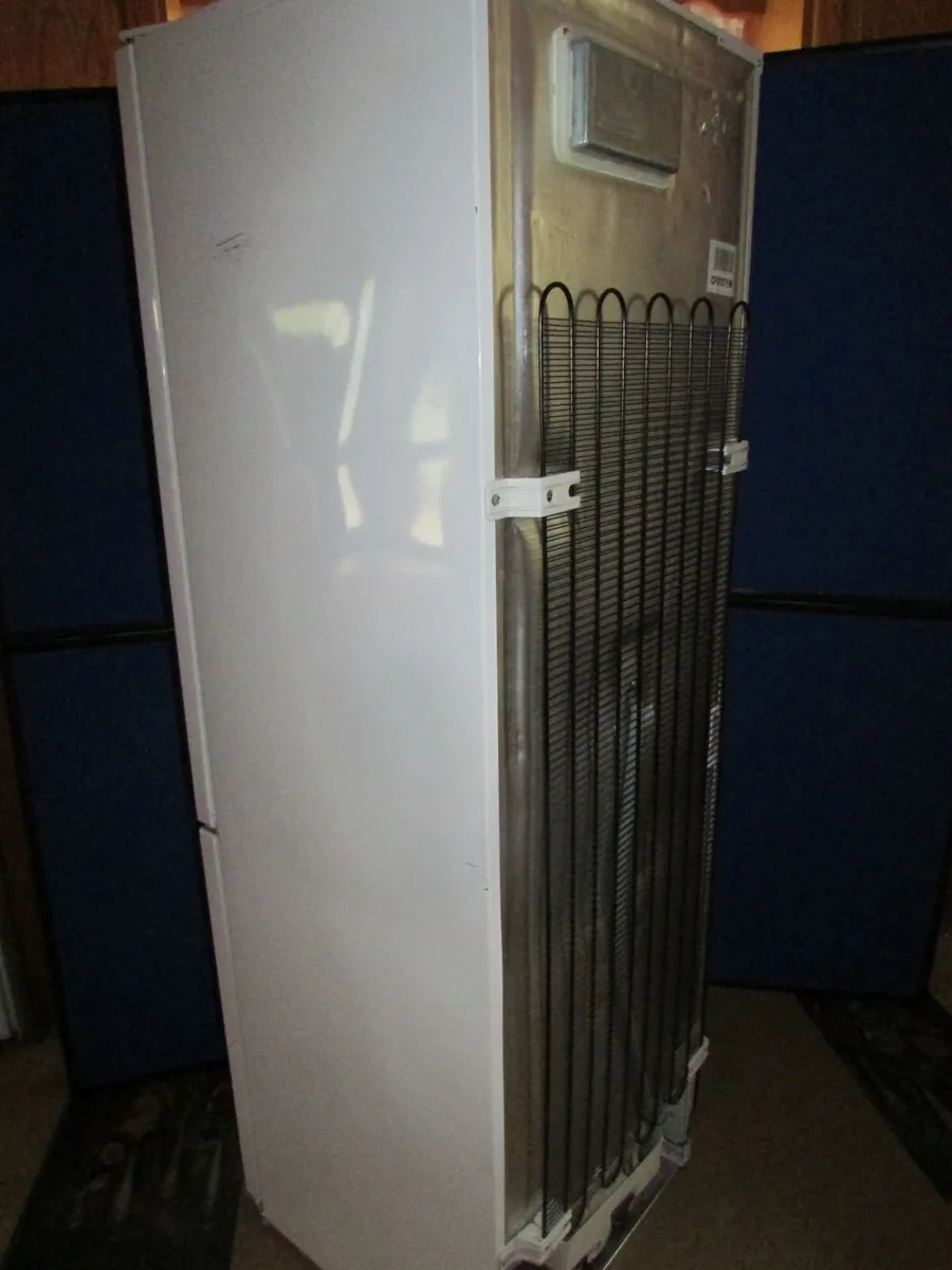 Beko fridge - Image 4