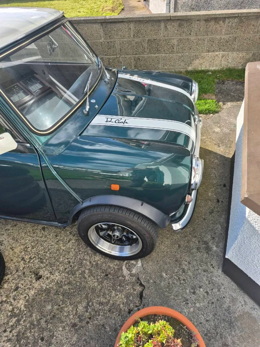 Car - Image 3
