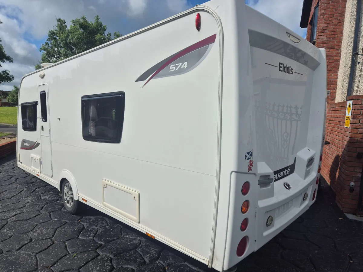 2014  Elddis  Avante  574  Motor Movers - Image 4
