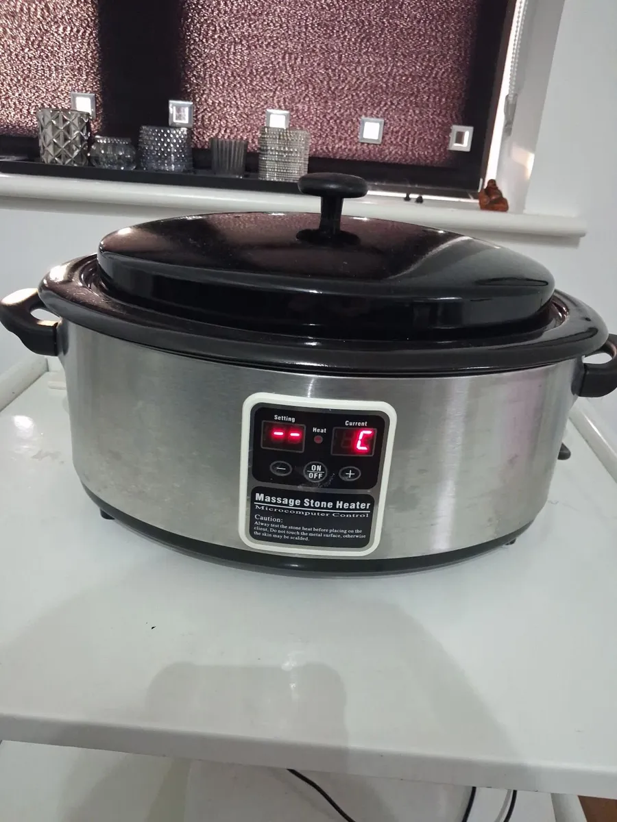 Hot stone masssage heater with stones - Image 1