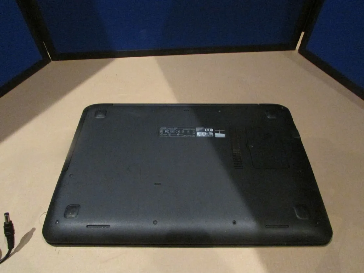 Asus Laptop - Image 4