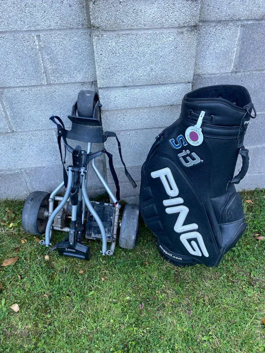 Golf bag and trolley - Image 1