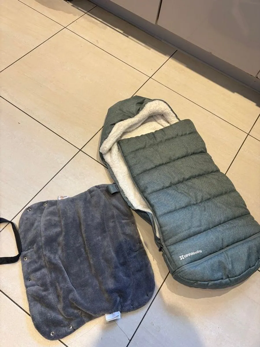 Official UPPAbaby Winter Bundle. Cosy Ganoosh Footmuff & Matching Handlebar Hand Muff / Warmer. - Image 1
