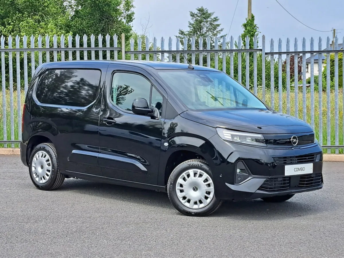 Opel Combo SPORTIVE 1.5TD 100BHP L1H1 **TOP SPEC*5 - Image 3