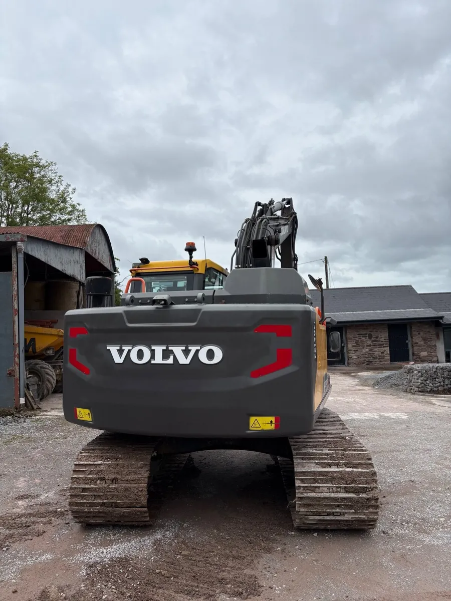 2020 14tonne Volvo Excavator - Image 2