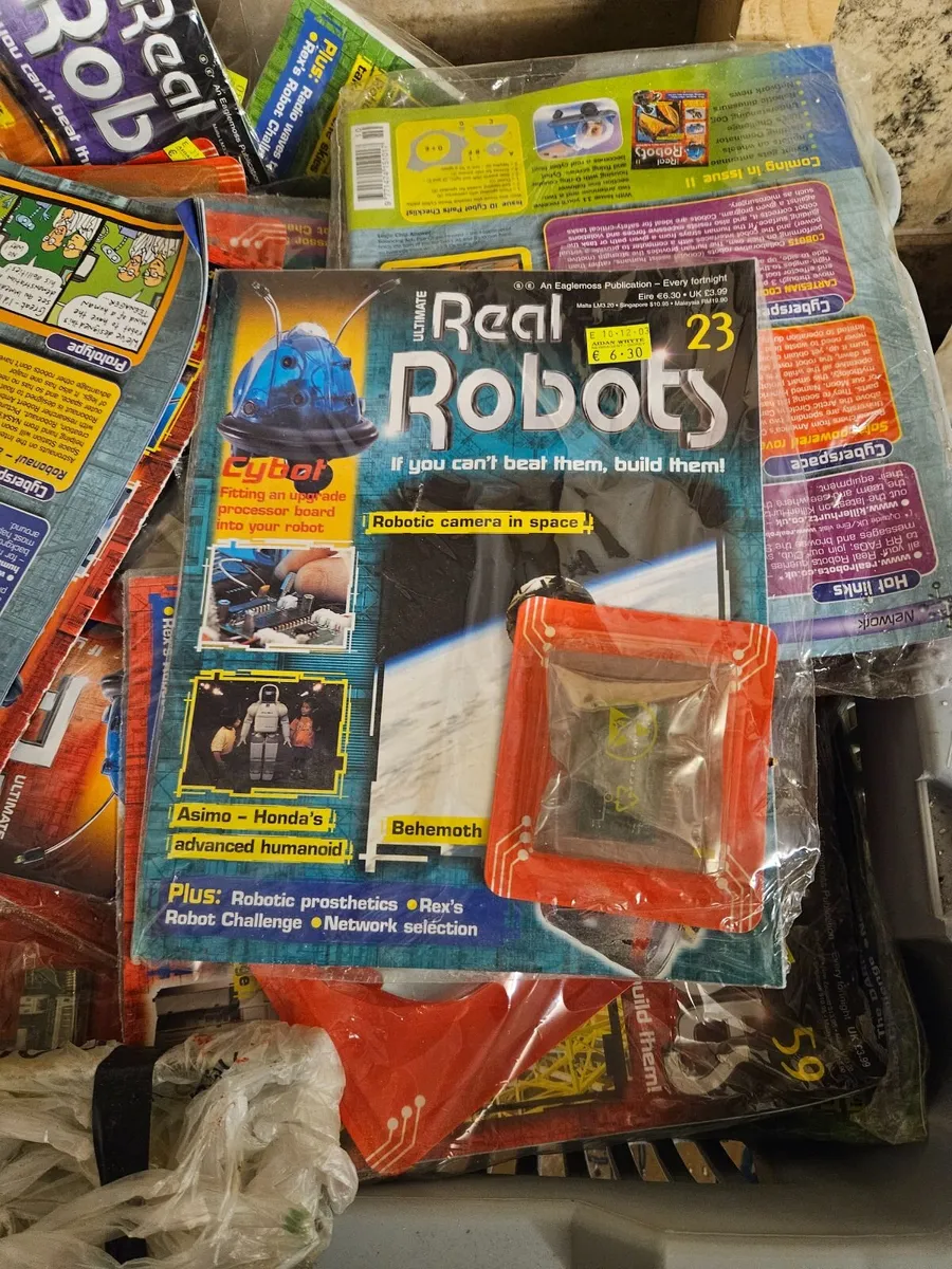 Ultimate Real Robots Magazine Build Your Own Robot - Image 1