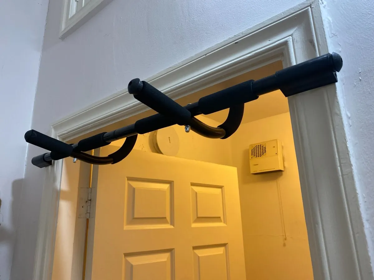 Pull Up Bar - Image 2