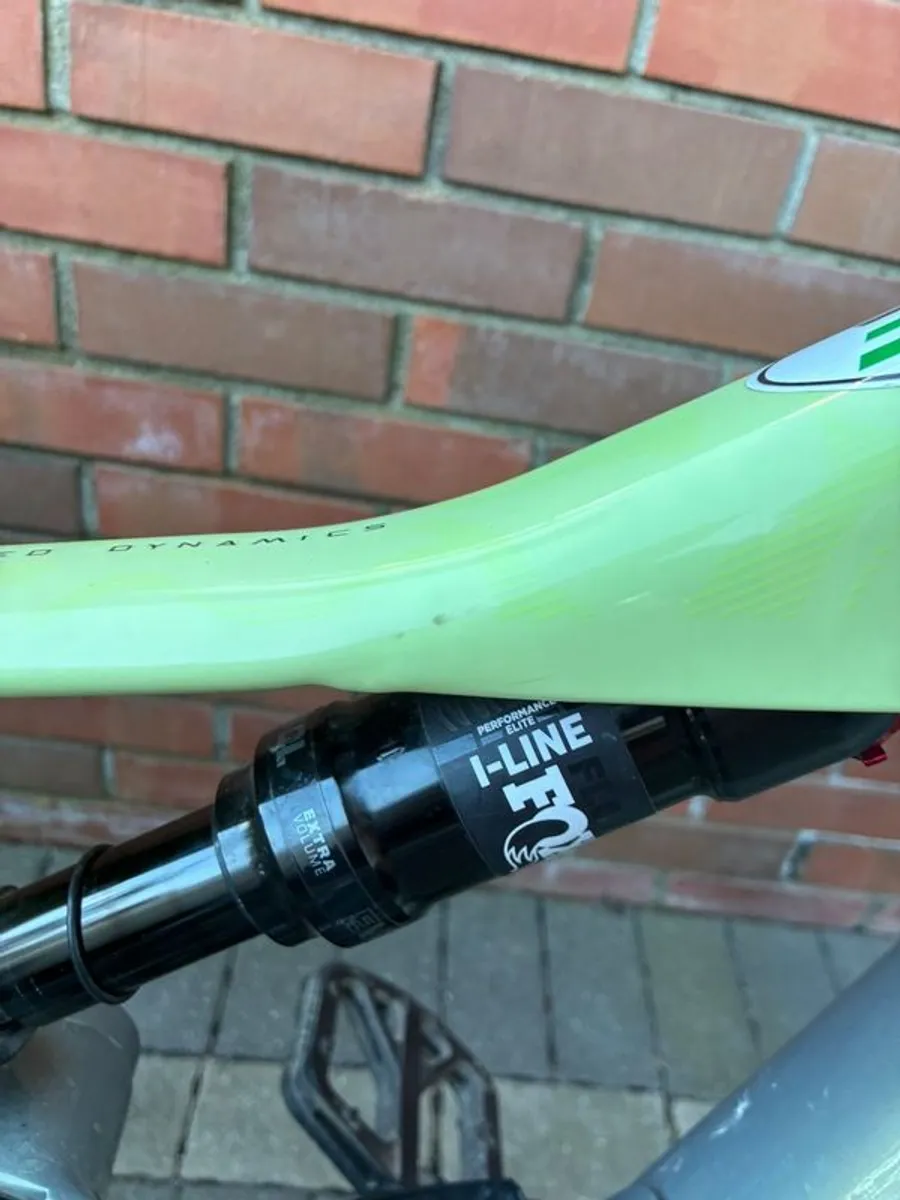 Orbea Occam SL H30 Spaceship Green/Acid Gum Gloss - Image 4