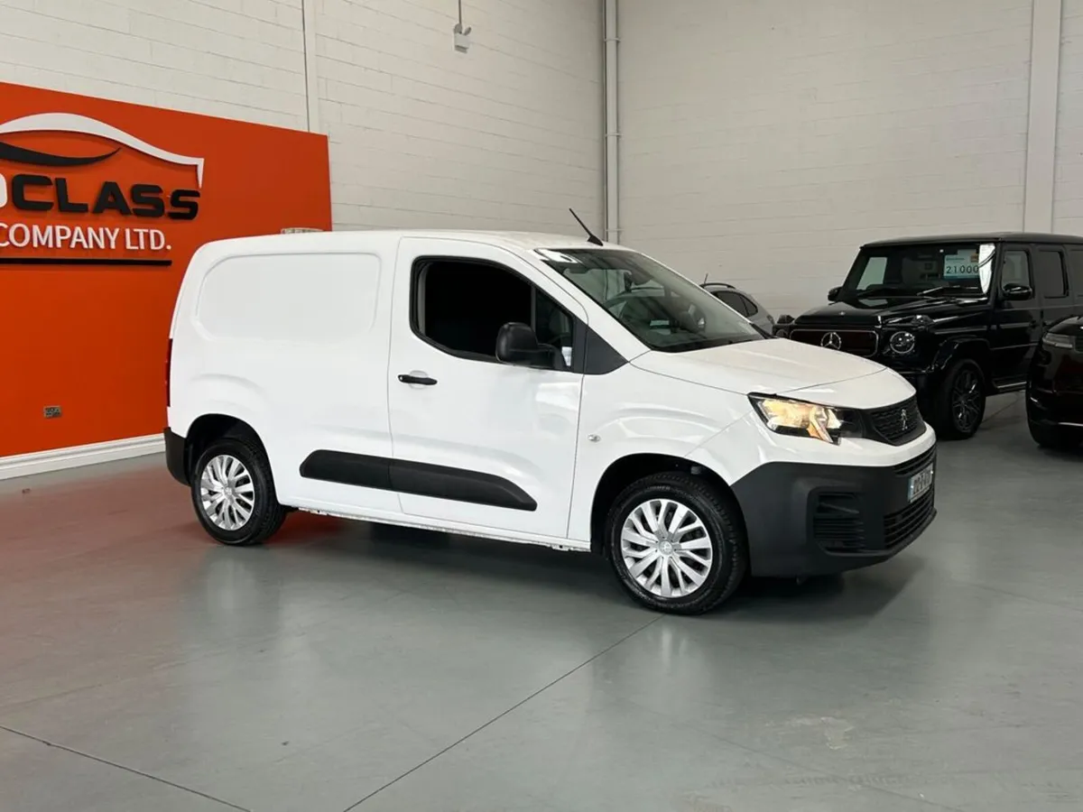 Peugeot Partner Professional Plus 1.5 Blue HDI - Image 2