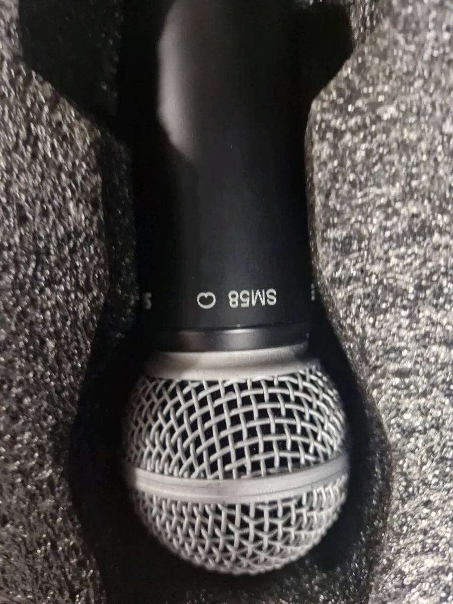 Shure cordless mic - Image 2