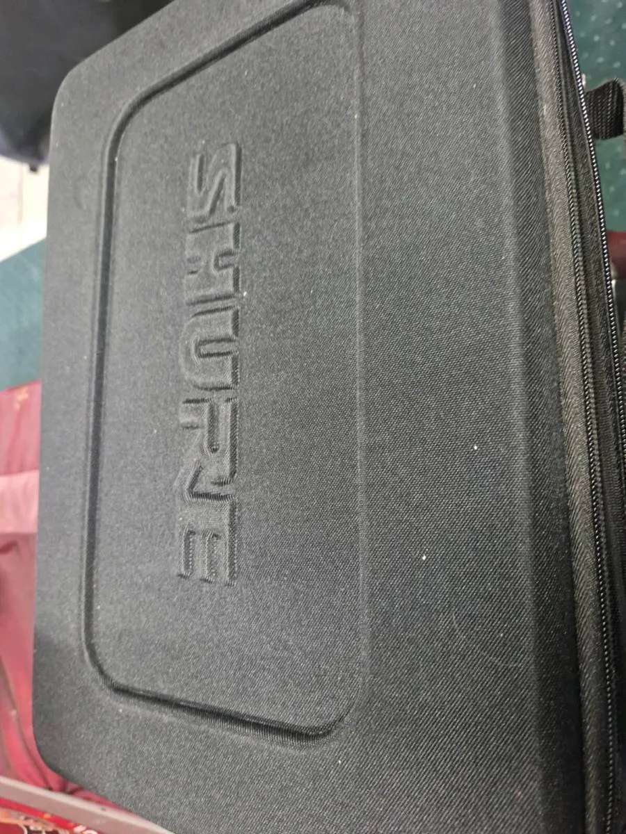 Shure cordless mic - Image 3