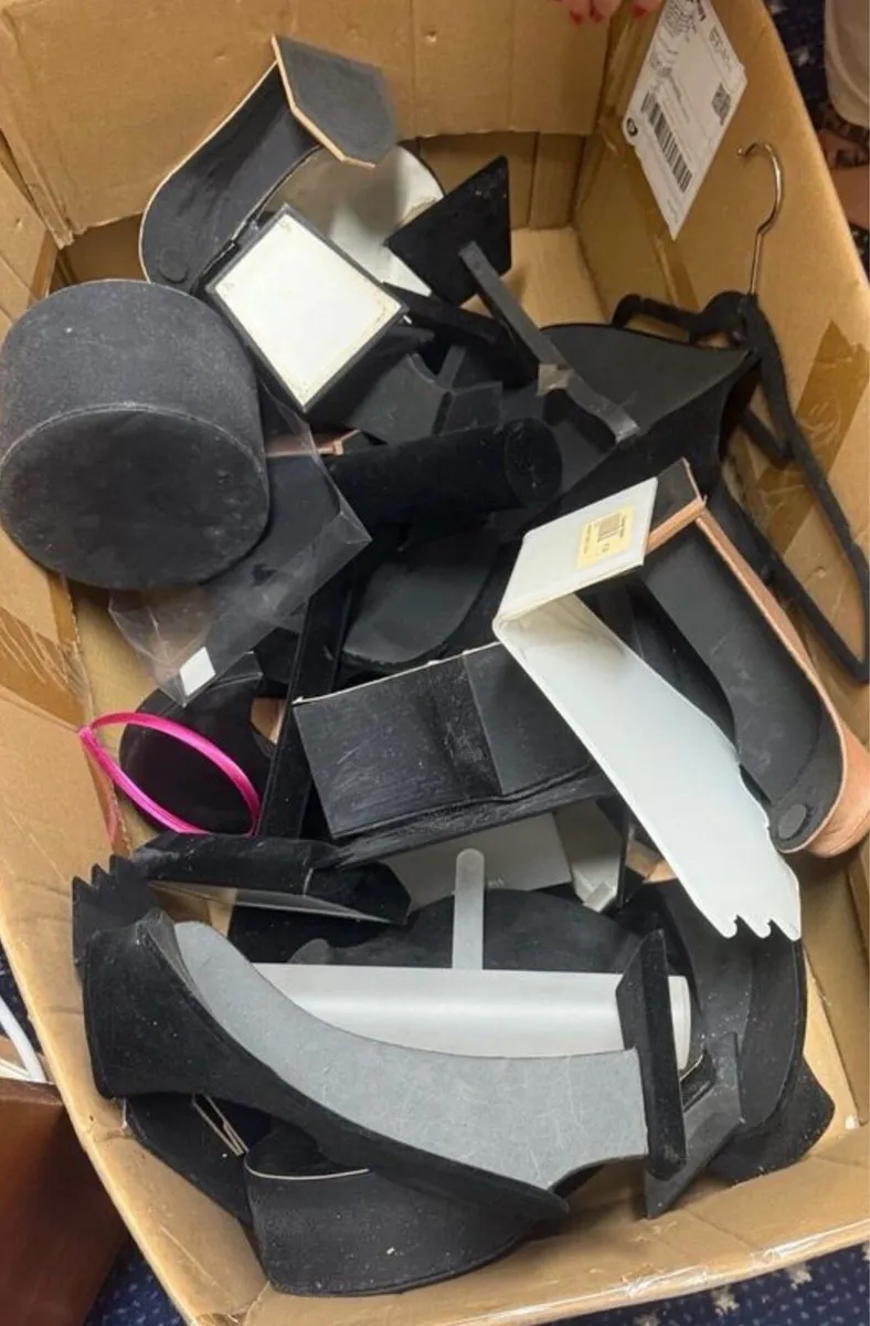 Jewellery Stands - Image 1